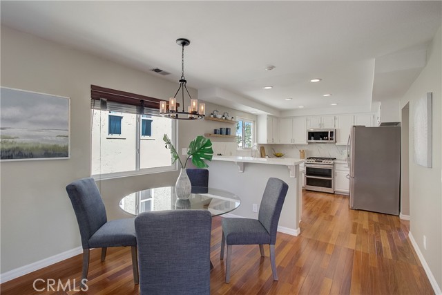 2113 Vanderbilt Lane, Redondo Beach, California 90278, 3 Bedrooms Bedrooms, ,2 BathroomsBathrooms,Residential,Sold,Vanderbilt,SB21072560