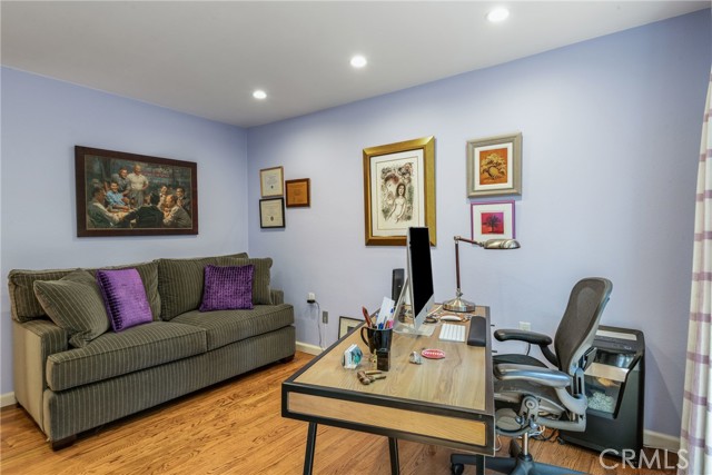 2217 Valley Drive, Manhattan Beach, California 90266, 4 Bedrooms Bedrooms, ,2 BathroomsBathrooms,Residential,Sold,Valley,SB21051487