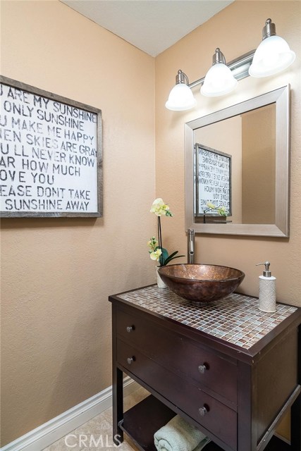 2007 Carnegie Lane, Redondo Beach, California 90278, 3 Bedrooms Bedrooms, ,2 BathroomsBathrooms,Residential,Sold,Carnegie,SB19187056