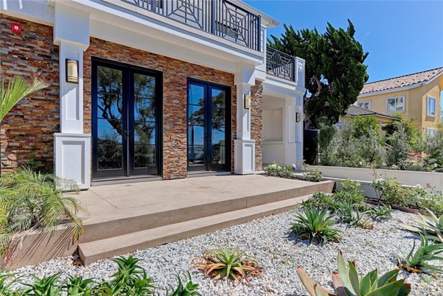 404 Lucia, Redondo Beach, California 90277, 4 Bedrooms Bedrooms, ,3 BathroomsBathrooms,Residential,Sold,Lucia,SB17221767