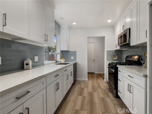 2 Bed Home for Sale in Van Nuys, California