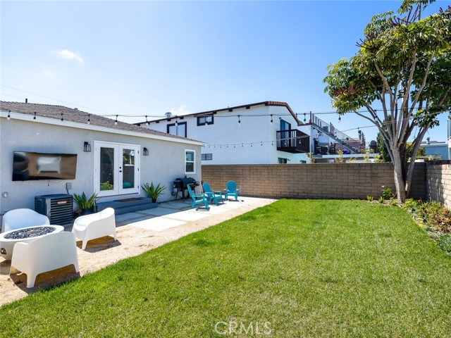 1015 2nd Street, Hermosa Beach, California 90254, 3 Bedrooms Bedrooms, ,2 BathroomsBathrooms,Residential,Sold,2nd,SB21062266