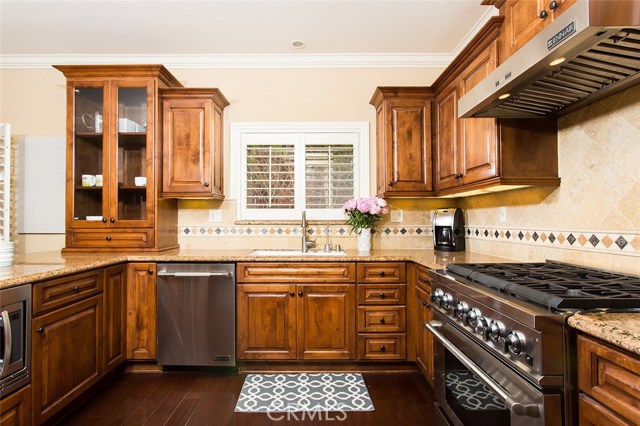2111 Curtis Avenue, Redondo Beach, California 90278, 4 Bedrooms Bedrooms, ,2 BathroomsBathrooms,Residential,Sold,Curtis,SB18132380