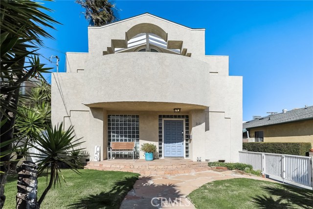 2121 Plant Avenue, Redondo Beach, California 90278, 4 Bedrooms Bedrooms, ,1 BathroomBathrooms,Residential,Sold,Plant,SB21007789