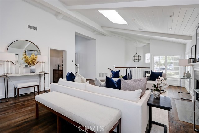 2905 Maple Avenue, Manhattan Beach, California 90266, 4 Bedrooms Bedrooms, ,3 BathroomsBathrooms,Residential,Sold,Maple,SB21079854