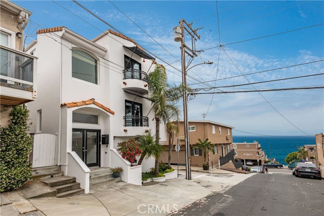 316 34th Street, Manhattan Beach, California 90266, 4 Bedrooms Bedrooms, ,2 BathroomsBathrooms,Residential,Sold,34th,SB21016031