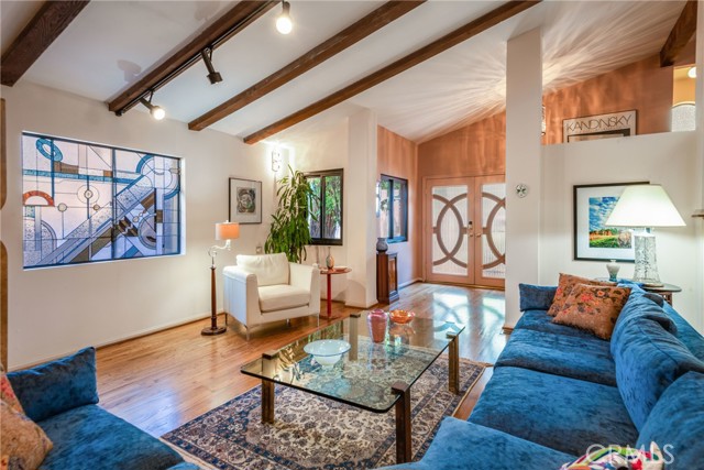 2217 Valley Drive, Manhattan Beach, California 90266, 4 Bedrooms Bedrooms, ,2 BathroomsBathrooms,Residential,Sold,Valley,SB21051487