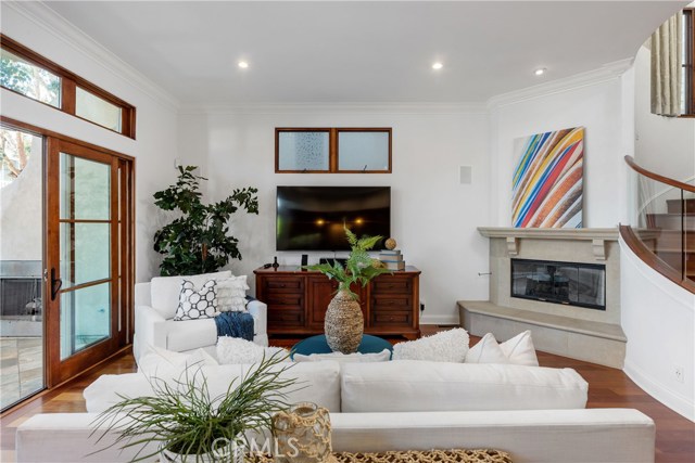 2312 Poinsettia Avenue, Manhattan Beach, California 90266, 5 Bedrooms Bedrooms, ,5 BathroomsBathrooms,Residential,Sold,Poinsettia,SB20236689