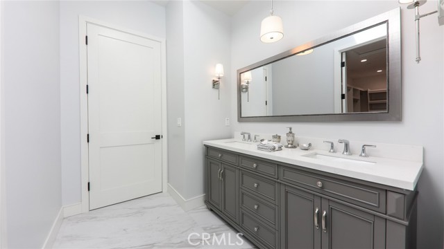 1908 Bataan Road, Redondo Beach, California 90278, 4 Bedrooms Bedrooms, ,3 BathroomsBathrooms,Residential,Sold,Bataan,PV21039512