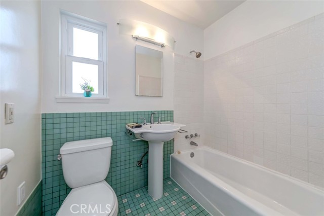 Full bathroom on upper level.