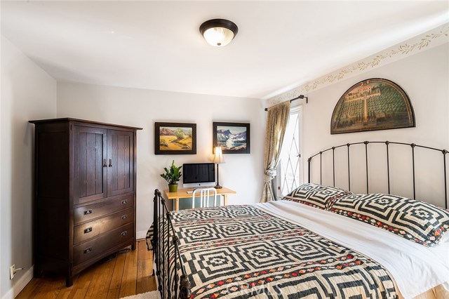 528 Marine Avenue, Manhattan Beach, California 90266, 3 Bedrooms Bedrooms, ,2 BathroomsBathrooms,Residential,Sold,Marine,SB19035532