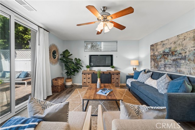 1621 Carver Street, Redondo Beach, California 90278, 3 Bedrooms Bedrooms, ,2 BathroomsBathrooms,Residential,Sold,Carver,SB21022183