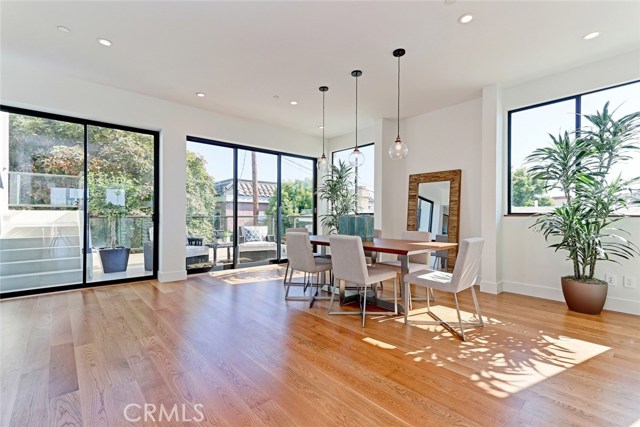 1154 6th Street, Hermosa Beach, California 90254, 4 Bedrooms Bedrooms, ,5 BathroomsBathrooms,Residential,Sold,6th,SB19225837