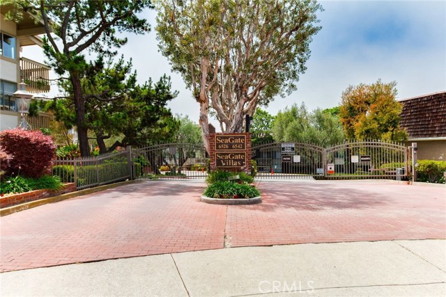 6526 Ocean Crest Drive, Rancho Palos Verdes, California 90275, 2 Bedrooms Bedrooms, ,1 BathroomBathrooms,Residential,Sold,Ocean Crest,SB20109648