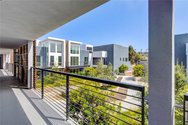 1920 Pacific Coast Highway, Redondo Beach, California 90277, 1 Bedroom Bedrooms, ,1 BathroomBathrooms,Residential,Sold,Pacific Coast Highway,OC20103454