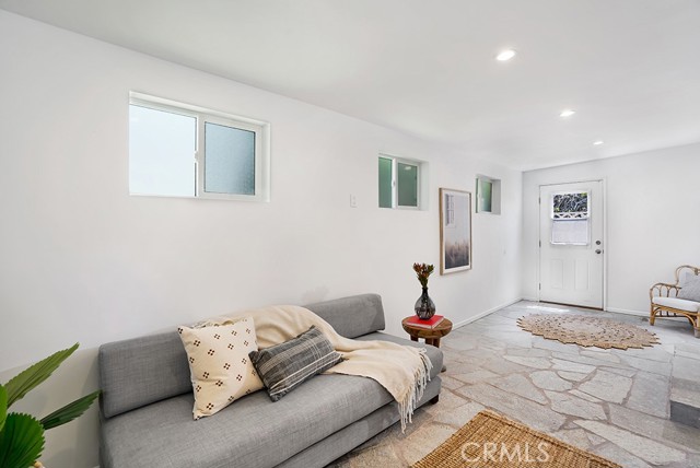 2018 Springfield Avenue, Hermosa Beach, California 90254, 3 Bedrooms Bedrooms, ,2 BathroomsBathrooms,Residential,Sold,Springfield,NP21090938