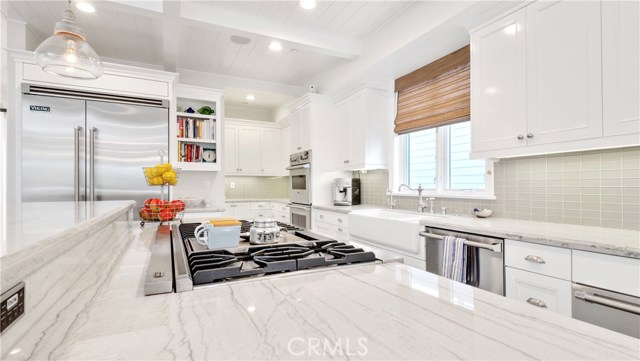 549 3rd Street, Manhattan Beach, California 90266, 5 Bedrooms Bedrooms, ,5 BathroomsBathrooms,Residential,Sold,3rd,SB21052350