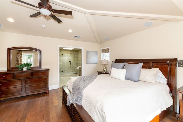 2101 Faymont Avenue, Manhattan Beach, California 90266, 4 Bedrooms Bedrooms, ,4 BathroomsBathrooms,Residential,Sold,Faymont,SB19142312