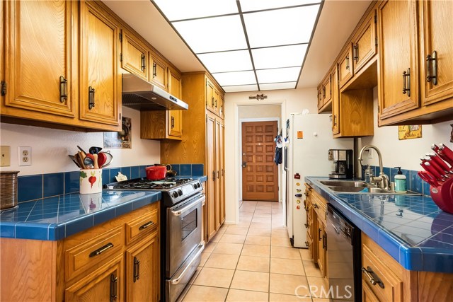 2317 Carnegie Lane, Redondo Beach, California 90278, 3 Bedrooms Bedrooms, ,2 BathroomsBathrooms,Residential,Sold,Carnegie,SB18263301