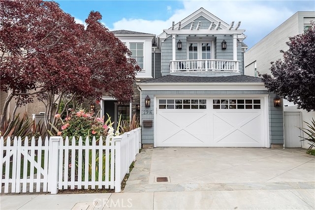 2916 Palm Avenue, Manhattan Beach, California 90266, 5 Bedrooms Bedrooms, ,4 BathroomsBathrooms,Residential,Sold,Palm,SB19125651