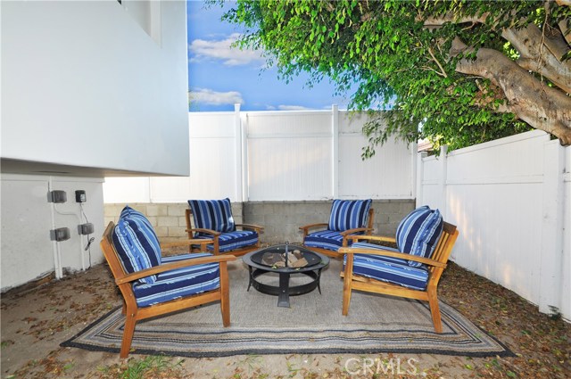 1019 Spencer Street, Redondo Beach, California 90277, 3 Bedrooms Bedrooms, ,2 BathroomsBathrooms,Residential,Sold,Spencer,SB18286232