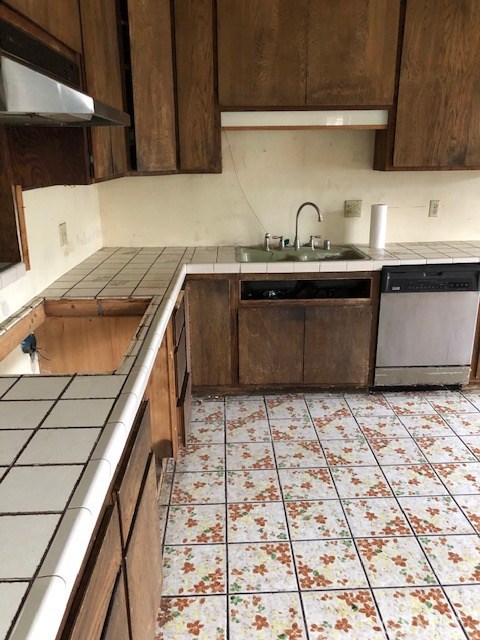 2712 185th Street, Redondo Beach, California 90278, 3 Bedrooms Bedrooms, ,1 BathroomBathrooms,Residential,Sold,185th,PW20228274