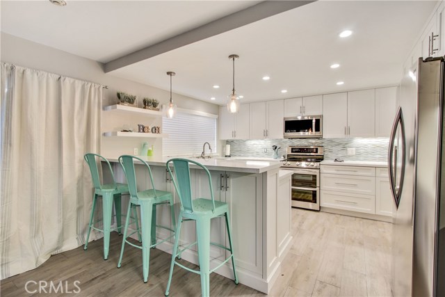 700 Esplanade, Redondo Beach, California 90277, 3 Bedrooms Bedrooms, ,2 BathroomsBathrooms,Residential,Sold,Esplanade,SB18014661