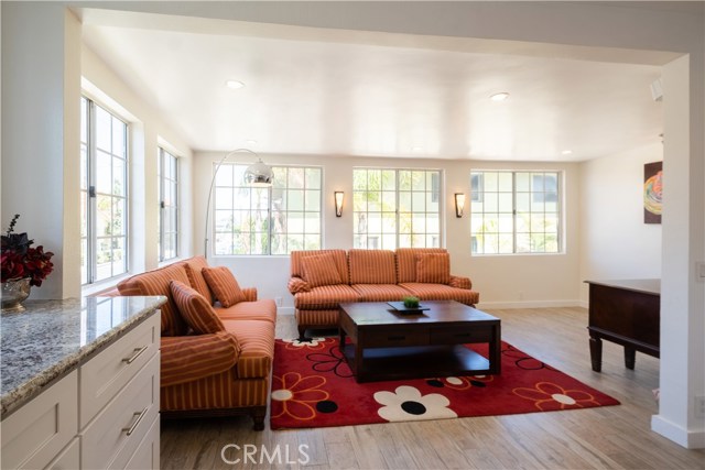 2301 Mathews Avenue, Redondo Beach, California 90278, 3 Bedrooms Bedrooms, ,2 BathroomsBathrooms,Residential,Sold,Mathews,RS20178676