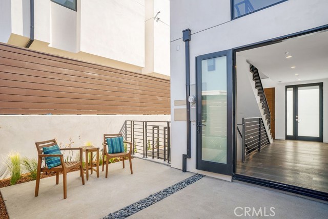 945 7th Street, Hermosa Beach, California 90254, 4 Bedrooms Bedrooms, ,3 BathroomsBathrooms,Residential,Sold,7th,SB19140226