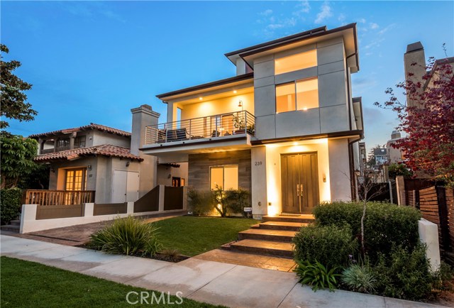 239 Irena Avenue, Redondo Beach, California 90277, 4 Bedrooms Bedrooms, ,3 BathroomsBathrooms,Residential,Sold,Irena,PV18092066