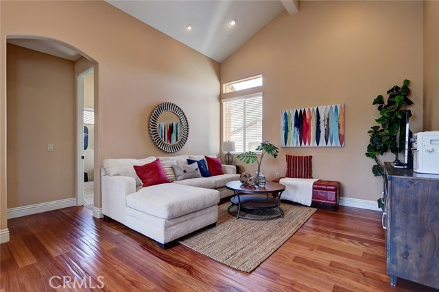 2021 Gates Avenue, Redondo Beach, California 90278, 4 Bedrooms Bedrooms, ,3 BathroomsBathrooms,Residential,Sold,Gates,SB18274238