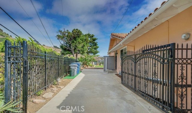 30945 Rue Valois, Rancho Palos Verdes, California 90275, 4 Bedrooms Bedrooms, ,3 BathroomsBathrooms,Residential,Sold,Rue Valois,WS21089411