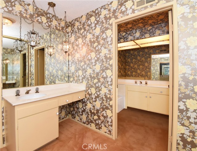 4215 Rousseau Lane, Palos Verdes Peninsula, California 90274, 4 Bedrooms Bedrooms, ,3 BathroomsBathrooms,Residential,Sold,Rousseau,SB20060171