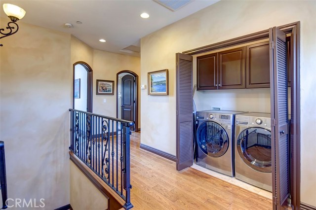 511 N Maria Avenue, Redondo Beach, California 90277, 4 Bedrooms Bedrooms, ,2 BathroomsBathrooms,Residential,Sold,N Maria,SB17103016