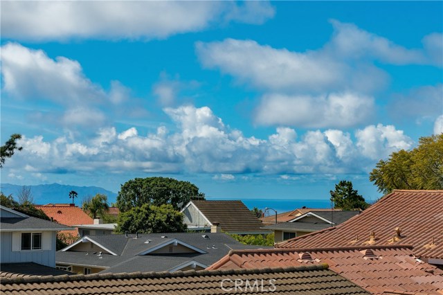 6208 Lochvale Drive, Rancho Palos Verdes, California 90275, 4 Bedrooms Bedrooms, ,1 BathroomBathrooms,Residential,Sold,Lochvale,DW18052841