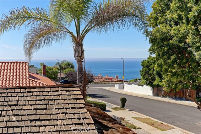 7206 Rue Godbout, Rancho Palos Verdes, California 90275, 4 Bedrooms Bedrooms, ,1 BathroomBathrooms,Residential,Sold,Rue Godbout,SB17223671
