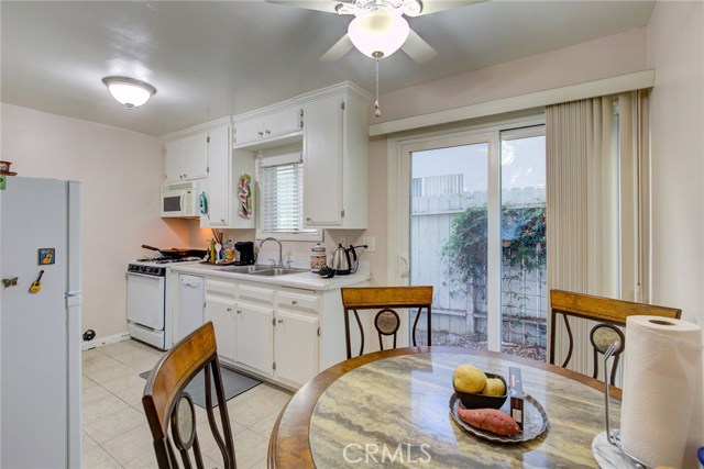 2211 Nelson Avenue, Redondo Beach, California 90278, 6 Bedrooms Bedrooms, ,3 BathroomsBathrooms,Residential,Sold,Nelson,SB19252615