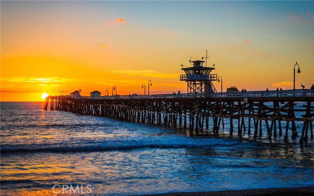 201 Juanita Avenue, Redondo Beach, California 90277, 2 Bedrooms Bedrooms, ,1 BathroomBathrooms,Residential,Sold,Juanita,OC17151838