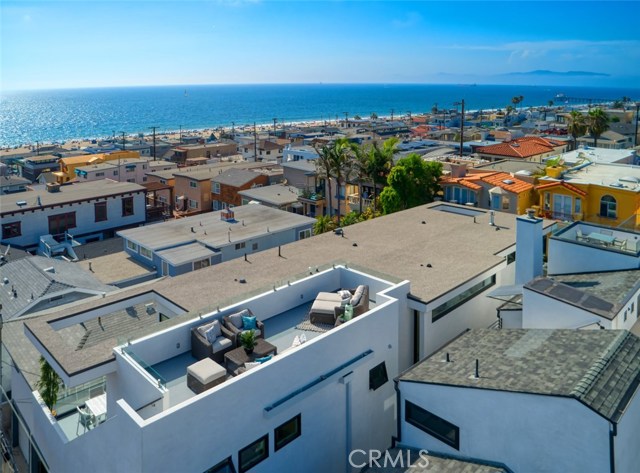 246 30th Street, Hermosa Beach, California 90254, 4 Bedrooms Bedrooms, ,4 BathroomsBathrooms,Residential,Sold,30th,SB19212204