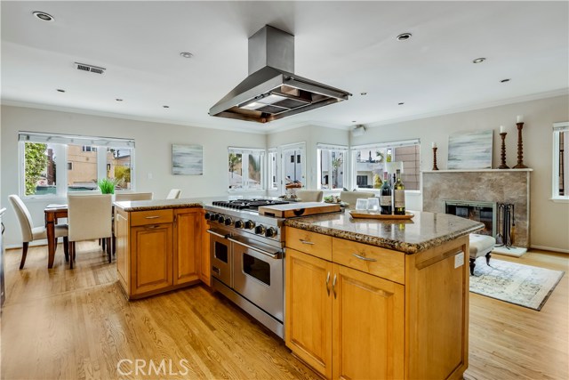 429 35th street, Manhattan Beach, California 90266, 4 Bedrooms Bedrooms, ,4 BathroomsBathrooms,Residential,Sold,35th street,SB19086449