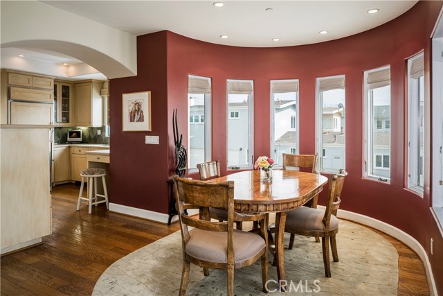 301 Homer Street, Manhattan Beach, California 90266, 3 Bedrooms Bedrooms, ,3 BathroomsBathrooms,Residential,Sold,Homer,SB19074682