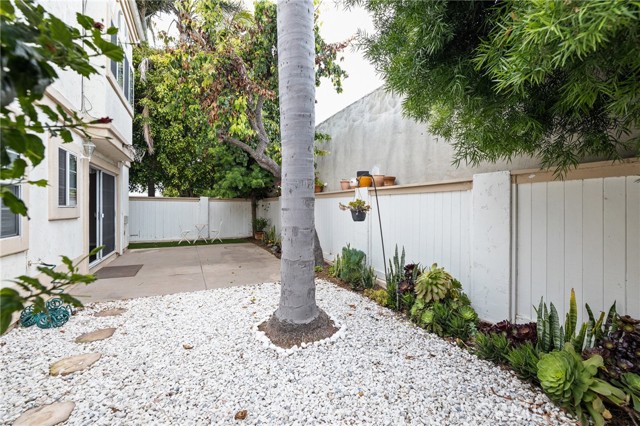 2503 Rindge Lane, Redondo Beach, California 90278, 4 Bedrooms Bedrooms, ,2 BathroomsBathrooms,Residential,Sold,Rindge,SB21099186