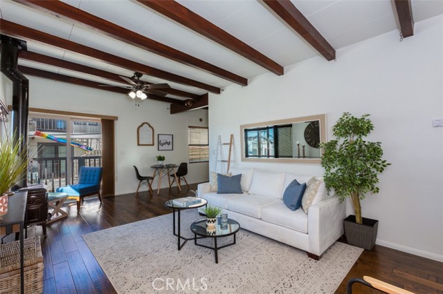 208 Kelp Street, Manhattan Beach, California 90266, 3 Bedrooms Bedrooms, ,1 BathroomBathrooms,Residential,Sold,Kelp,SB21034539