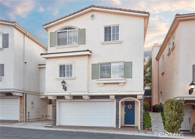 3 Bed Home for Sale in El Segundo, California