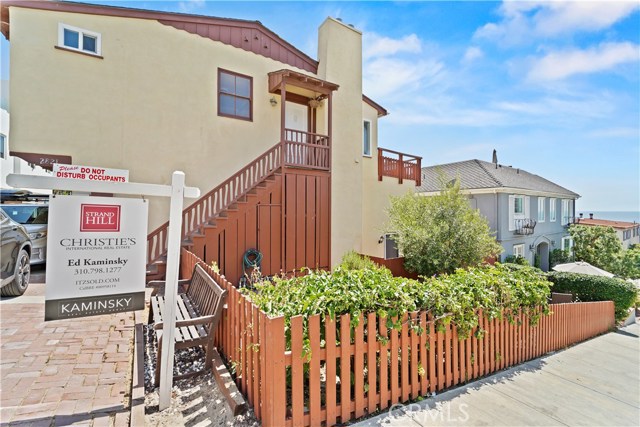 2821 Bayview Drive, Manhattan Beach, California 90266, ,Residential Income,Sold,Bayview,SB20158873