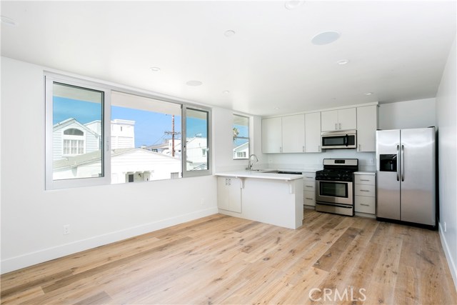 3302 Manhattan Avenue, Hermosa Beach, California 90254, ,Residential Income,Sold,Manhattan,SB19194326