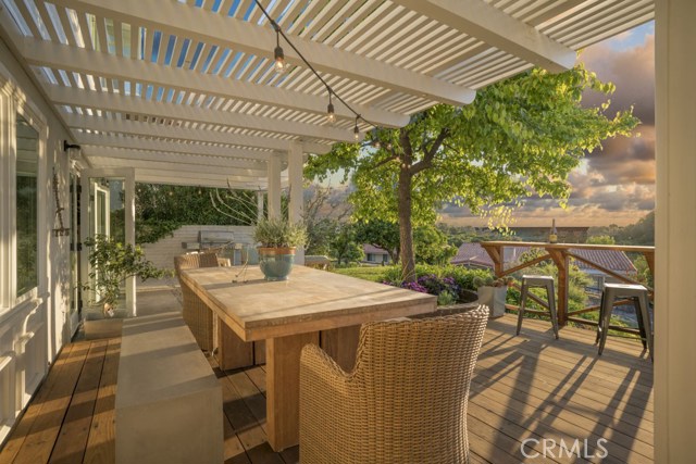 1905 Via Estudillo, Palos Verdes Estates, California 90274, 4 Bedrooms Bedrooms, ,3 BathroomsBathrooms,Residential,Sold,Via Estudillo,SB17093150