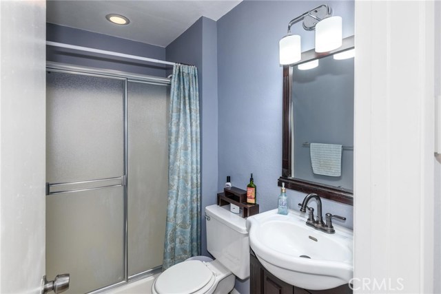 1911 Mathews Avenue, Redondo Beach, California 90278, 2 Bedrooms Bedrooms, ,2 BathroomsBathrooms,Residential,Sold,Mathews,PV18226538