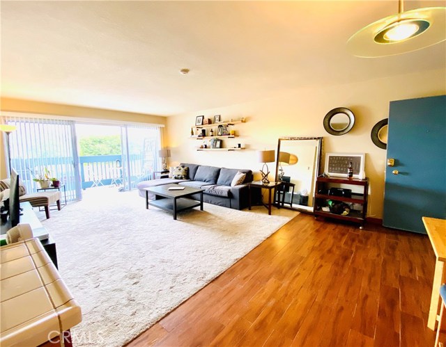 601 Prospect Avenue, Redondo Beach, California 90277, 2 Bedrooms Bedrooms, ,2 BathroomsBathrooms,Residential,Sold,Prospect,SB20189333