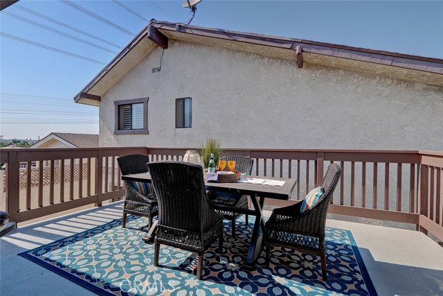 2513 Voorhees Avenue, Redondo Beach, California 90278, 2 Bedrooms Bedrooms, ,2 BathroomsBathrooms,Residential,Sold,Voorhees,SB18186536